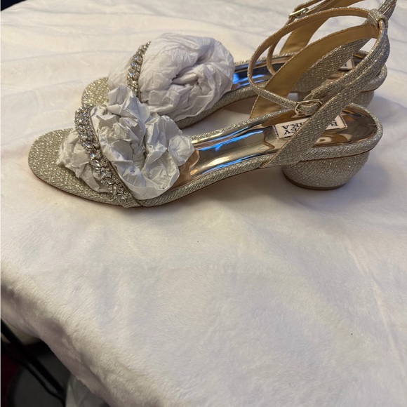 Badgley Mischka Gold Sandals - Picture 3 of 7